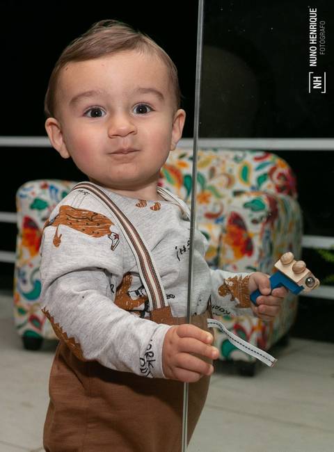 Festa infantil com toda a família reunida para celebrar do aniversário de 1 ano do Luigi.'