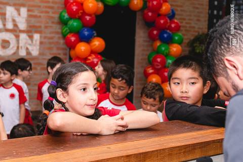 Festa infantil dos irmãos Valentina e Pedro no Urban Motion Morumbi com os amigos e colegas da escola Mapple Bear.'