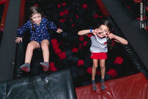 Festa infantil dos irmãos Valentina e Pedro no Urban Motion Morumbi com os amigos e colegas da escola Mapple Bear.'