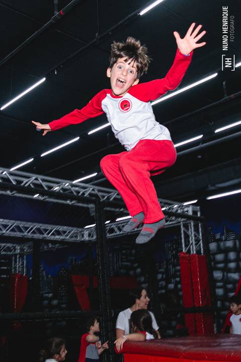 Festa infantil dos irmãos Valentina e Pedro no Urban Motion Morumbi com os amigos e colegas da escola Mapple Bear.'