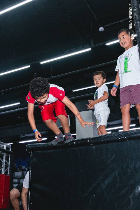 Festa infantil dos irmãos Valentina e Pedro no Urban Motion Morumbi com os amigos e colegas da escola Mapple Bear.'