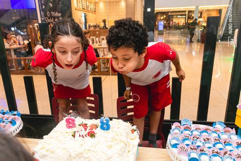 Festa infantil dos irmãos Valentina e Pedro no Urban Motion Morumbi com os amigos e colegas da escola Mapple Bear.'
