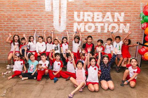 Festa infantil dos irmãos Valentina e Pedro no Urban Motion Morumbi com os amigos e colegas da escola Mapple Bear.'