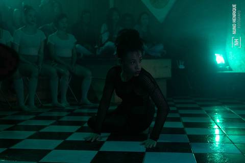 Fotos do espetáculo de dança contemporânea