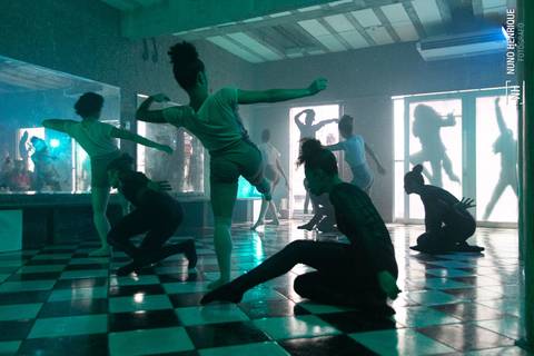 Fotos do espetáculo de dança contemporânea