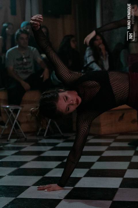 Fotos do espetáculo de dança contemporânea