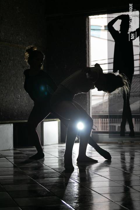 Fotos do espetáculo de dança contemporânea