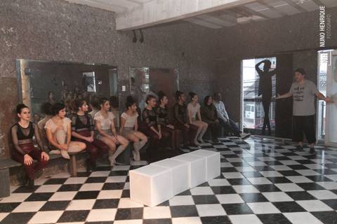 Fotos do espetáculo de dança contemporânea