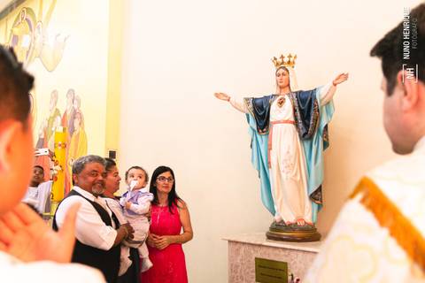 Cerimônia de batismo do João Lucas realizada na Igreja do Sagrado Coração de Jesus, zona sul de São Paulo.'