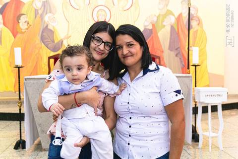 Cerimônia de batismo do João Lucas realizada na Igreja do Sagrado Coração de Jesus, zona sul de São Paulo.'