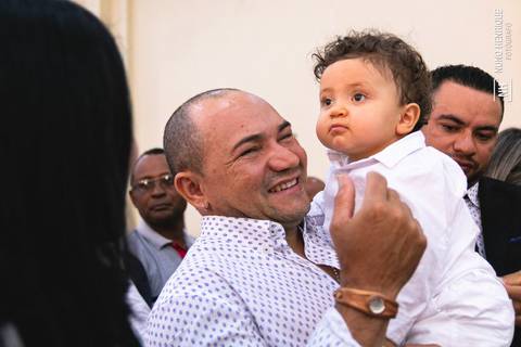 Cerimônia de batismo do Theo realizada na Igreja do Sagrado Coração de Jesus, zona sul de São Paulo.'