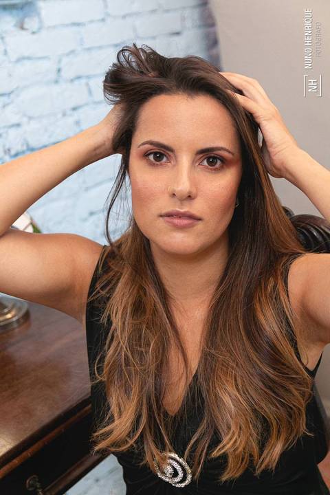 Ensaio fotográfico retrô com Danielle Cohen, produção de Carla Alves e cabelo e maquiagem de Aline Custódio no Devant Vintage Brechó.'