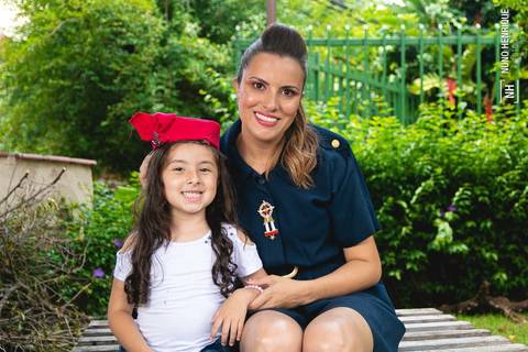 Ensaio fotográfico retrô com Danielle Cohen, produção de Carla Alves e cabelo e maquiagem de Aline Custódio no Devant Vintage Brechó.'