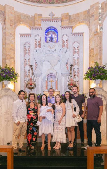 Cerrimônia de batizado da Isabella Ota na Paróquia Nossa Senhora Aparecida de Moema, em São Paulo.'