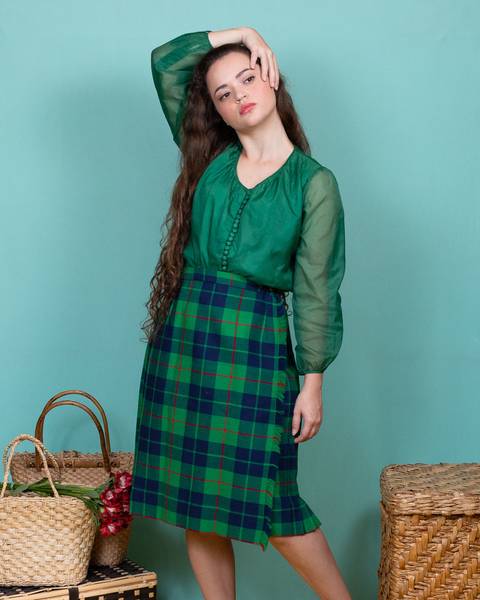 Ensaio de lookbook para divulgação de novos garimpos do Devant Vintage Brechó, localizado na zona oeste de São Paulo.'