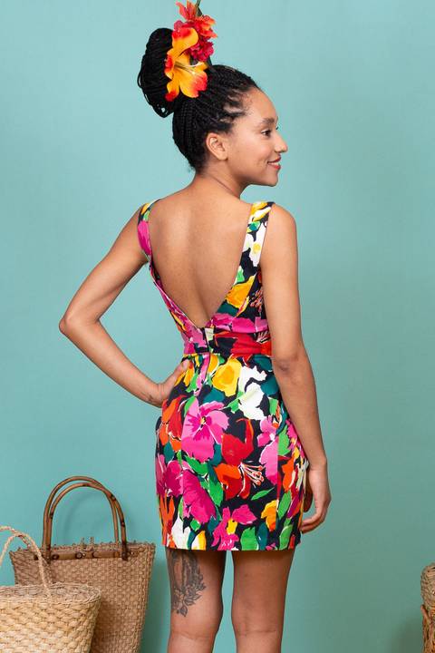 Ensaio de lookbook para divulgação de novos garimpos do Devant Vintage Brechó, localizado na zona oeste de São Paulo.'