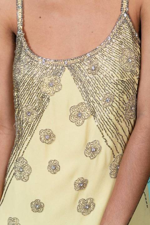 Ensaio de lookbook para divulgação de novos garimpos do Devant Vintage Brechó, localizado na zona oeste de São Paulo.'