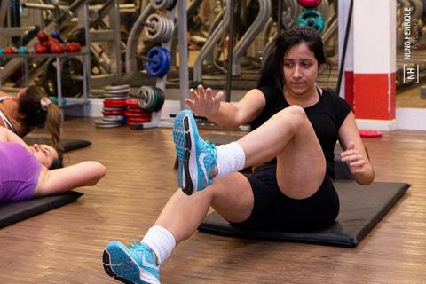 Aula de Cross HIIT na academia Inova, dentro do Shopping Praça da Moça em Diadema.'