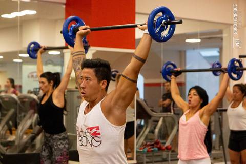 Aula de Cross HIIT na academia Inova, dentro do Shopping Praça da Moça em Diadema.'