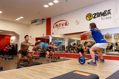 Aula de Cross HIIT na academia Inova, dentro do Shopping Praça da Moça em Diadema.'