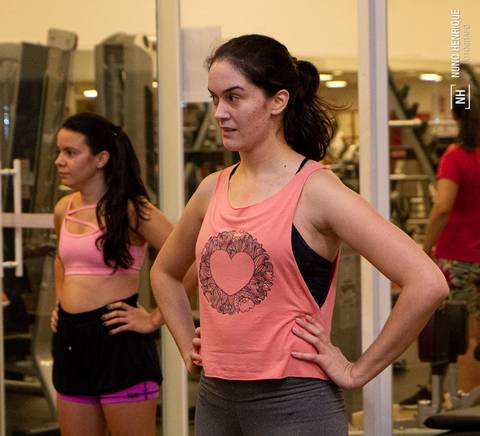 Aula de Cross HIIT na academia Inova, dentro do Shopping Praça da Moça em Diadema.'