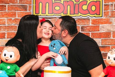 Aniversário infantil da Beatriz com tema Turma da Mônica realizado no Buffet Kid Recanto Santana'