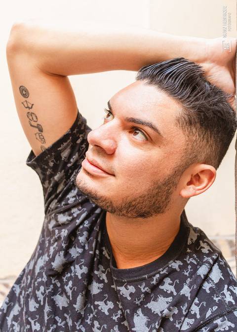 Ensaio fotográfico com o David Lima feito em casa para celebrar seus 30 anos de vida!'