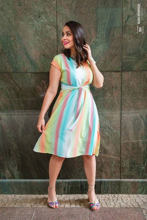 Ensaio fotográfico com a Dalete Furigo na Casa das Rosas, em São Paulo.'