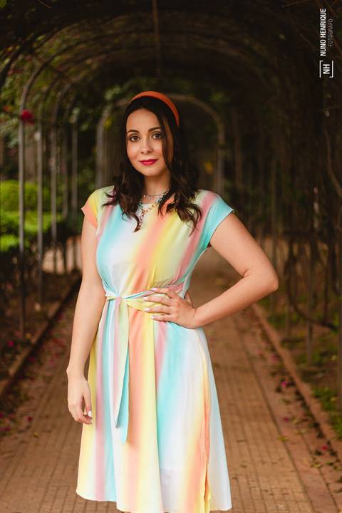 Ensaio fotográfico com a Dalete Furigo na Casa das Rosas, em São Paulo.'