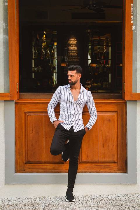 Ensaio com o modelo Thiago Oliveira na Rua Oscar Freire em São Paulo.'