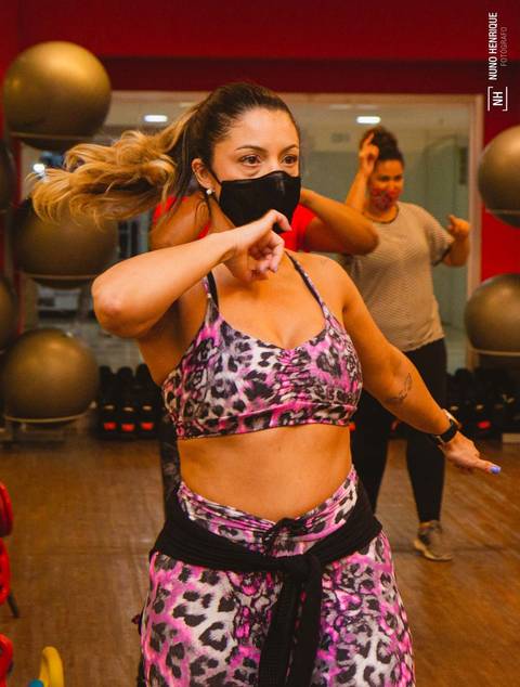 Aula de Fit Dance na Academia Inova Diadema, dentro do Shopping Praça da Moça.'