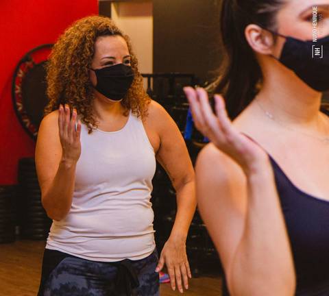 Aula de Fit Dance na Academia Inova Diadema, dentro do Shopping Praça da Moça.'