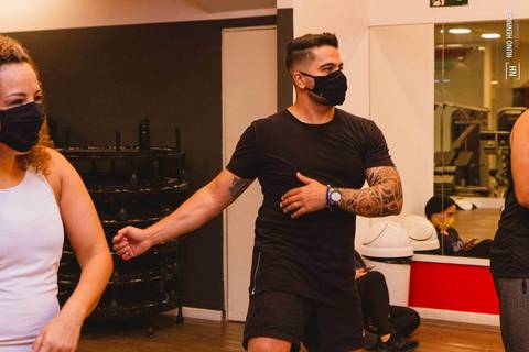 Aula de Fit Dance na Academia Inova Diadema, dentro do Shopping Praça da Moça.'