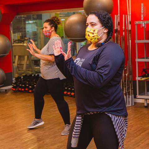 Aula de Fit Dance na Academia Inova Diadema, dentro do Shopping Praça da Moça.'