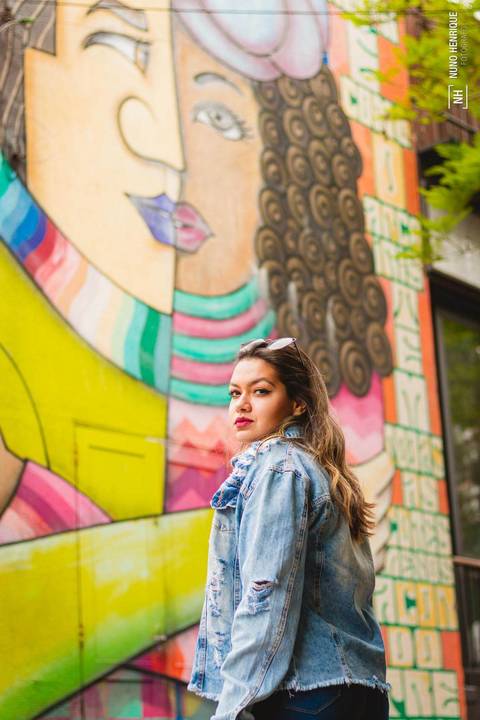 Ensaio fotográfico com a Fernanda Ambar no Beco do Batman, na cidade de São Paulo.'