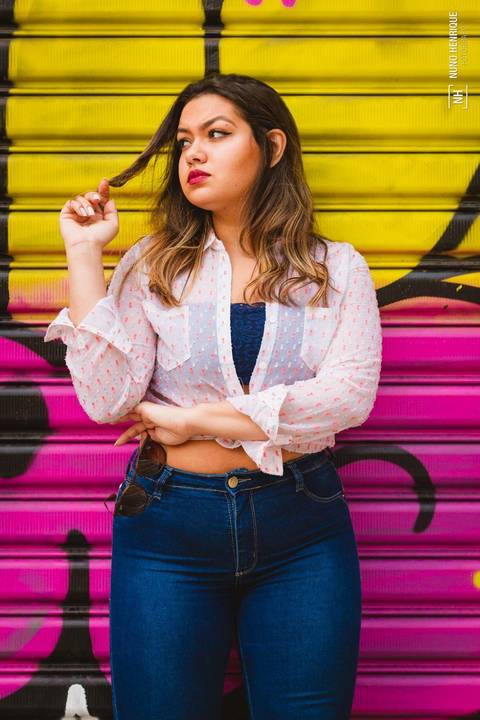 Ensaio fotográfico com a Fernanda Ambar no Beco do Batman, na cidade de São Paulo.'