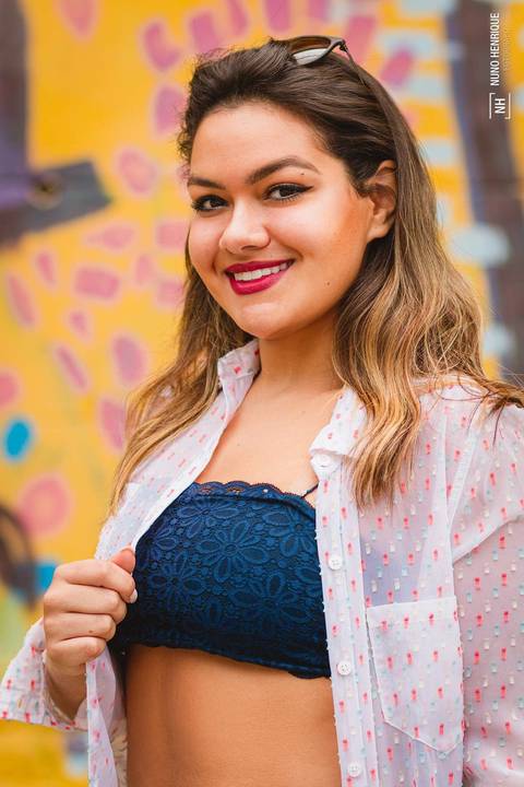 Ensaio fotográfico com a Fernanda Ambar no Beco do Batman, na cidade de São Paulo.'