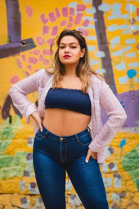 Ensaio fotográfico com a Fernanda Ambar no Beco do Batman, na cidade de São Paulo.'