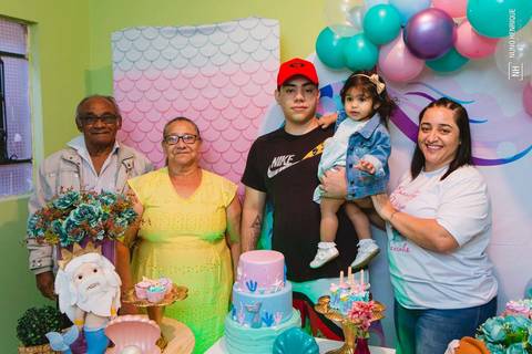 Fotos da festa de aniversário infantil da Emanuelly Vitória no Jardim Campanário, em Diadema.'