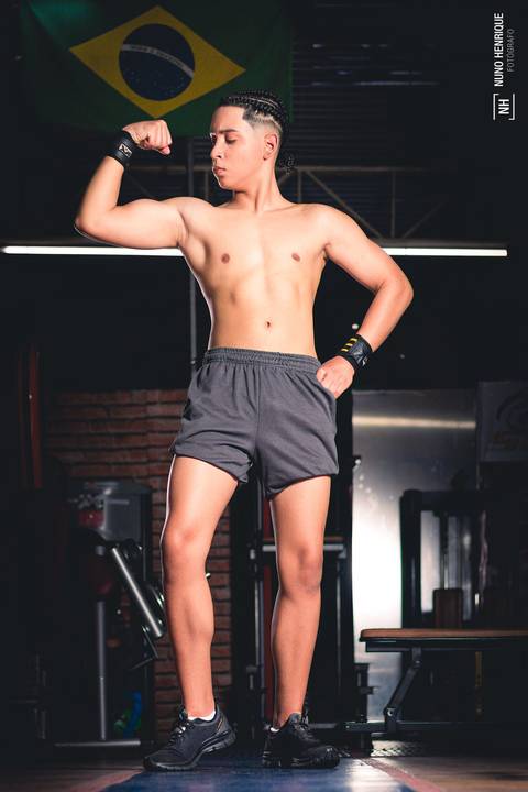 Ensaio fitness com o João Pedro Moura na academia Skyfit, em Itaquaquecetuba/SP.'