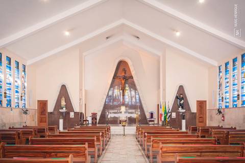 Fotos da missa de batismo do Carlos Borim Cima na Paróquia Santo Ivo, na cidade de São Paulo.'