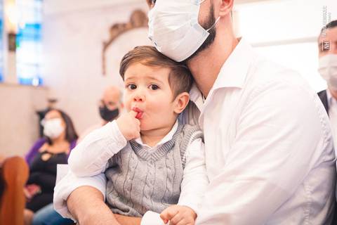 Fotos da missa de batismo do Carlos Borim Cima na Paróquia Santo Ivo, na cidade de São Paulo.'