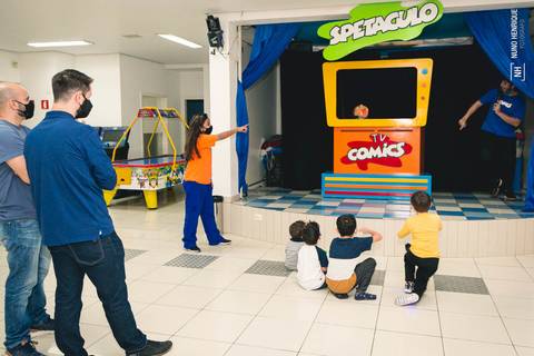 Fotografias da festa de aniversário do Carlos Borim Cima no Buffet Infantil Comics, na cidade de São Paulo.'