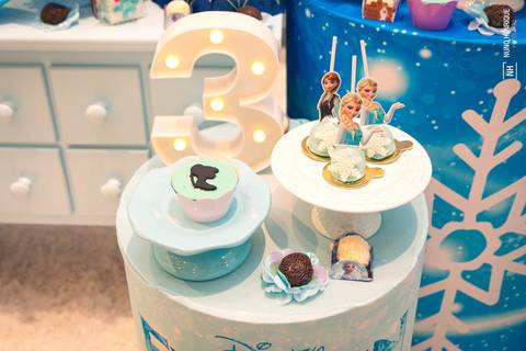 Aniversário infantil da Isabella Ota no Buffet Villa Dublin em São Paulo.'