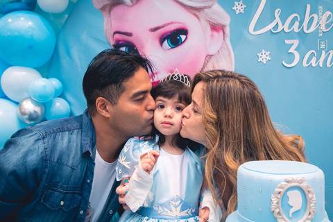 Aniversário infantil da Isabella Ota no Buffet Villa Dublin em São Paulo.'