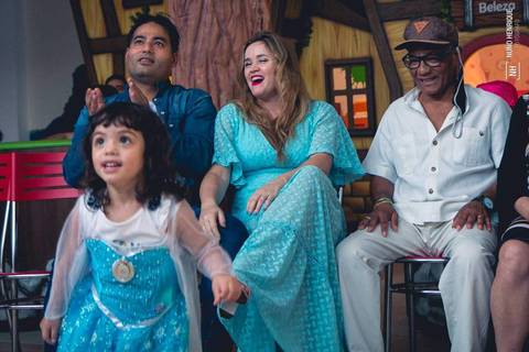 Aniversário infantil da Isabella Ota no Buffet Villa Dublin em São Paulo.'