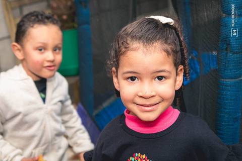 Festa de aniversário de 3 anos da Izadora com o tema da Galinha Pintadinha.'