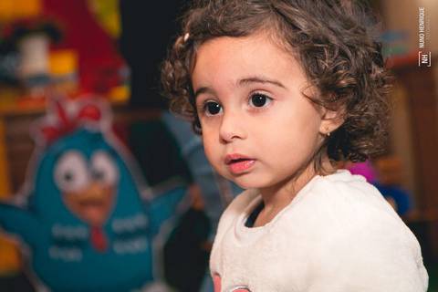 Festa de aniversário de 3 anos da Izadora com o tema da Galinha Pintadinha.'