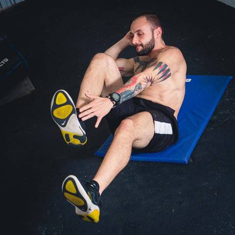 Personal trainer Guilherme Cerino no seu estúdio na cidade de Santo André'