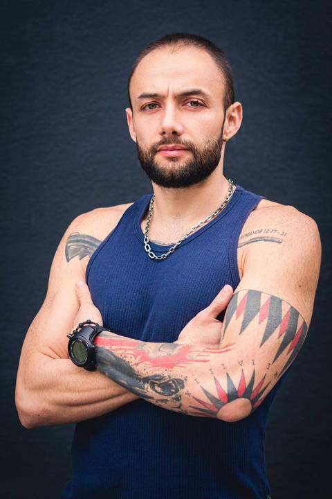 Retrato do personal trainer Guilherme Cerino no seu estúdio na cidade de Santo André'